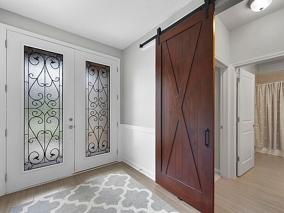 5th image of 225 Balvenie Dr