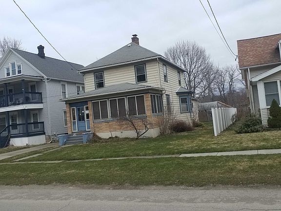 3rd image of 20 Parkway St