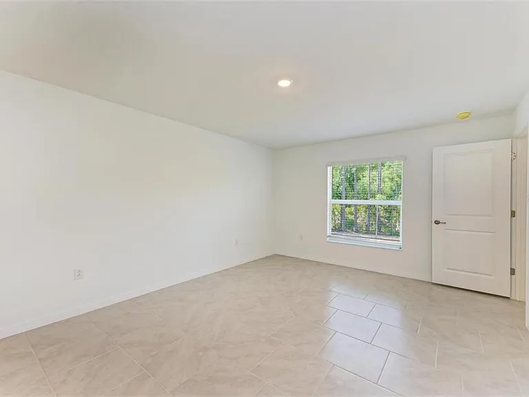 1207 Sheehan Blvd — Photo 16