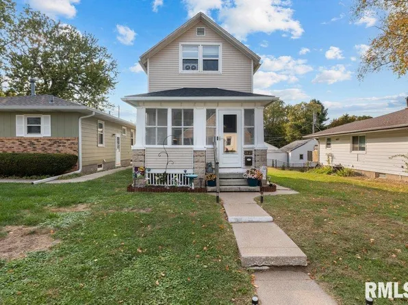 2427 32nd St, Moline, IL 61265