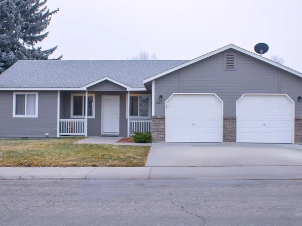 1245 E 4th St N, Mountain Home, ID 83647