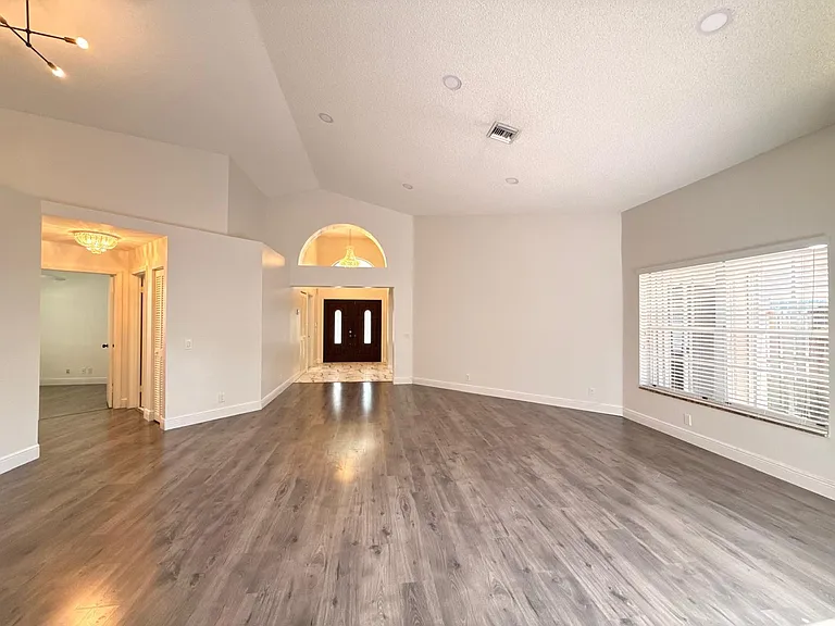 11042 Topeka Pl — Photo 23