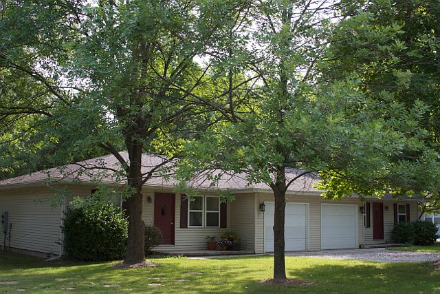 1st image of 12 Goldenwood Ln