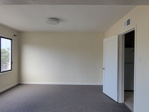 3rd image of 7009-7011 Geary Blvd