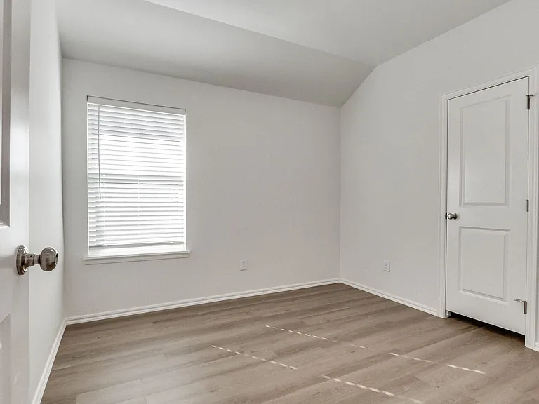 11505 Mackenzie Way — Photo 30