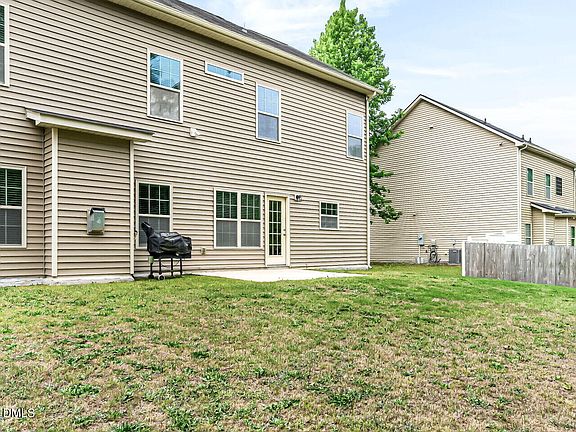 3rd image of 41 Hublers Way