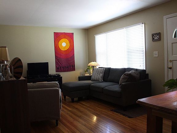 3rd image of 9012 Central St