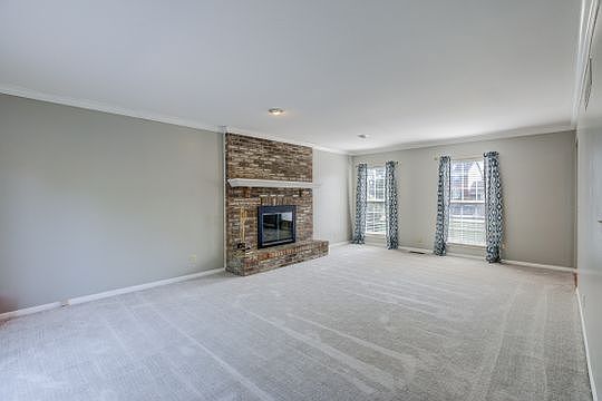 4th image of 3624 Oxford Ct