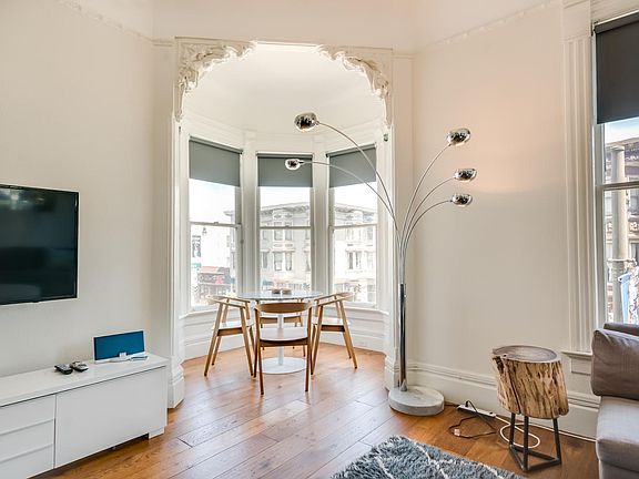 5th image of 297 Divisadero St