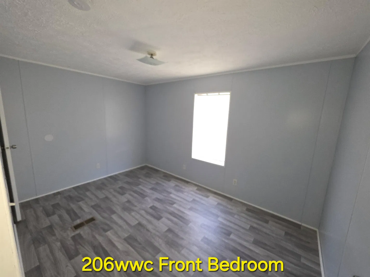 WWC206 — Photo 2