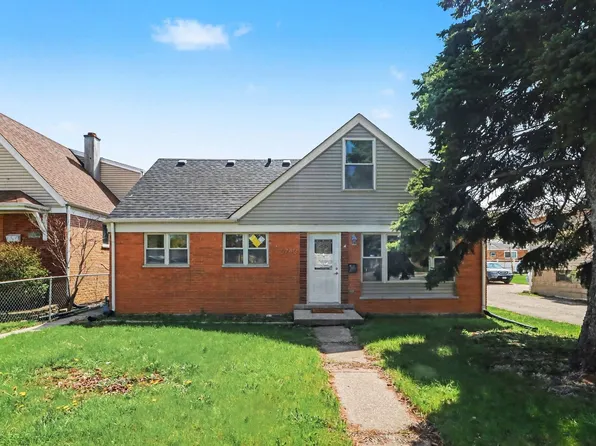 5743 W 79th St, Burbank, IL 60459