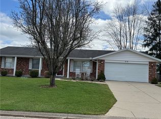 210 Baker Ln, Carlisle, OH