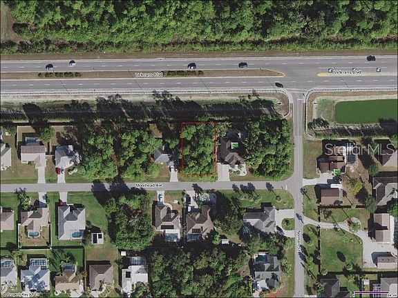 3rd image of 23362 Moorhead Ave