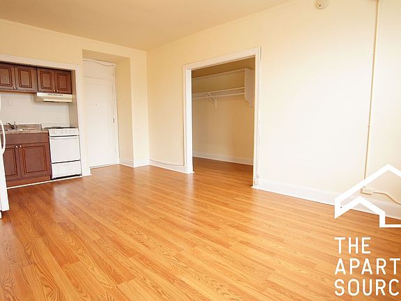 2nd image of 3310 W Schubert Ave APT 2Y