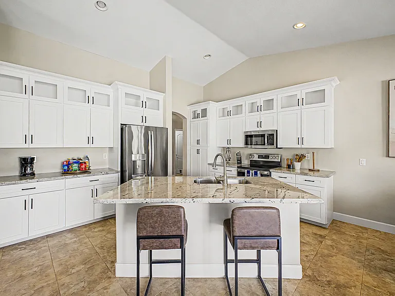 10202 E Juanita Ave — Photo 8