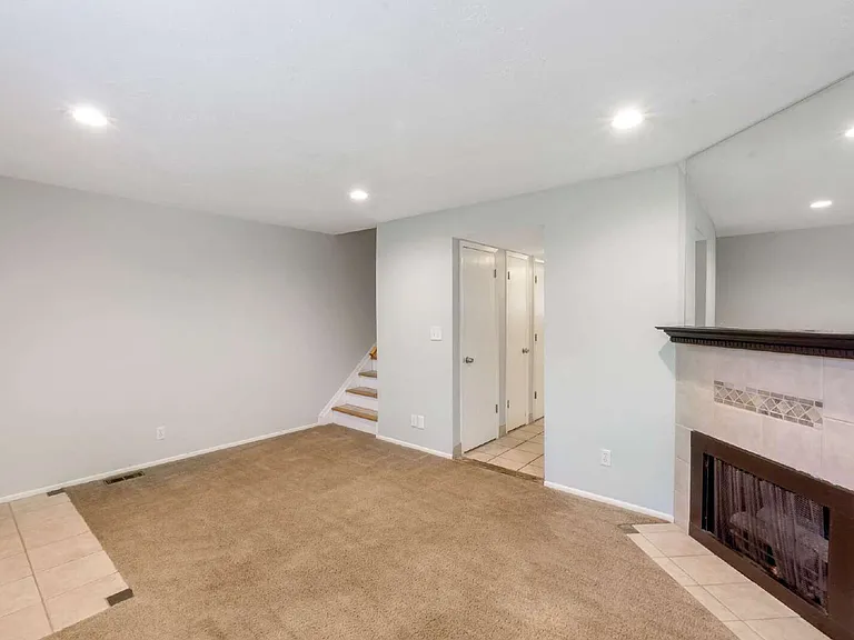 8754 S 620 E — Photo 3