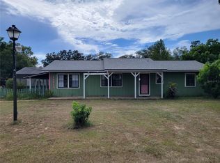 40813 W 4th Ave, Umatilla, FL 32784