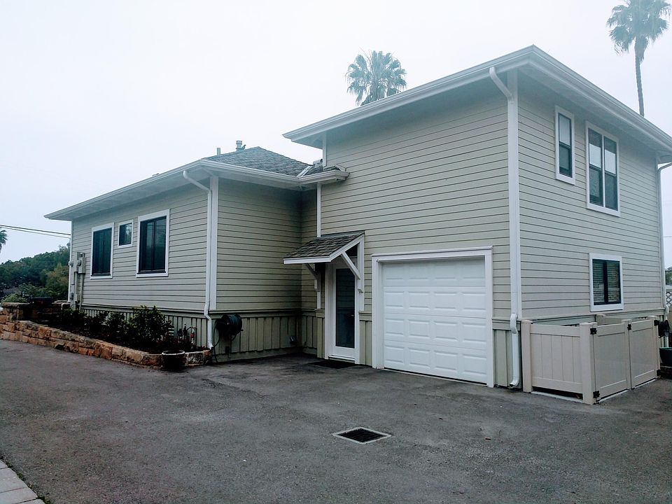 1st image of 1005 E De La Guerra St