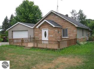 213 W Jefferson St, Sterling, MI 48659