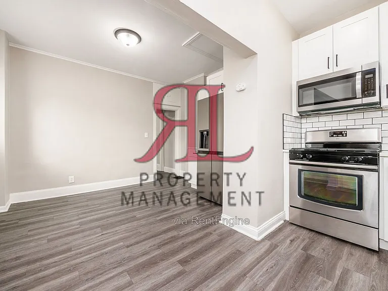 1268 Courtland Ave — Photo 17
