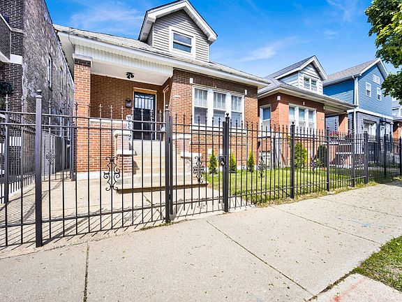 2nd image of 1022 N Lavergne Ave