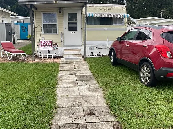 37041 Chancey Rd #185, Zephyrhills, FL 33541