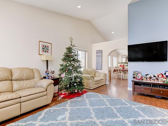 5th image of 11379 Cloudcrest Dr