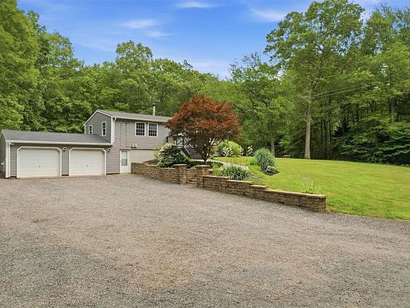 2nd image of 214 Anan Wade Rd