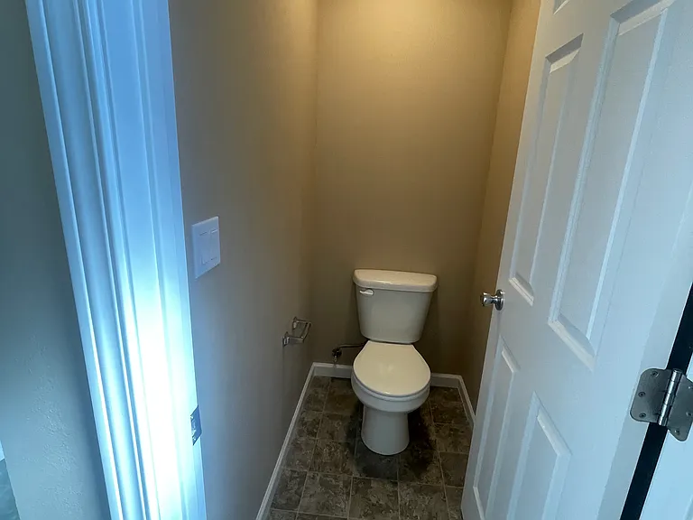 672 Hansen St SE #A — Photo 20