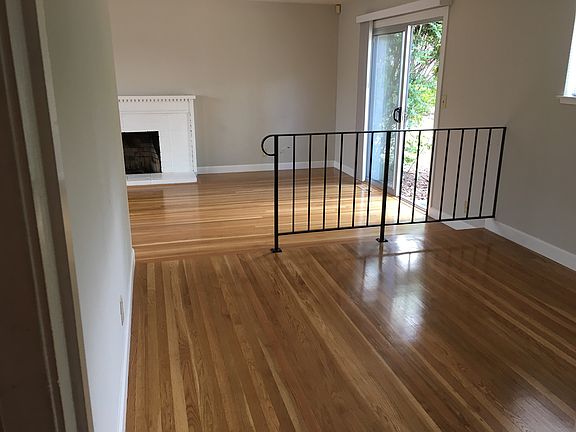 4th image of 20677 Craig Ct