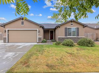 1595 Springcrest St, Hanford, CA 93230