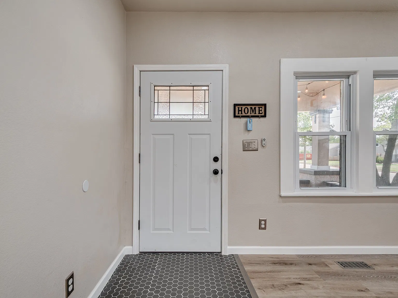 3 bed, 1856 sqft, $1,500 — Photo 3