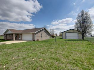 855 Kyler Rd, Mount Vernon, MO 65712