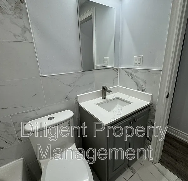 219 Stewart St #PROPERTY — Photo 7