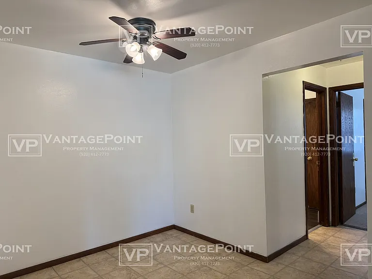 1910 Preble Ave — Photo 9