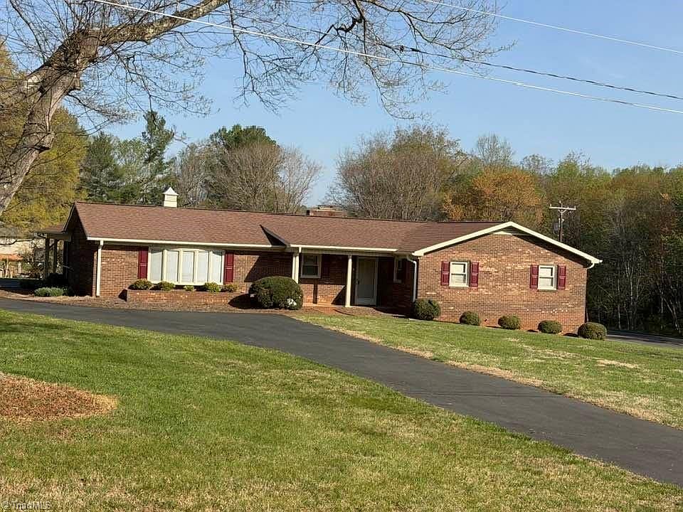 1st image of 473 Winchester Dr