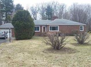 1030 Winne Rd, Niskayuna, NY 12309