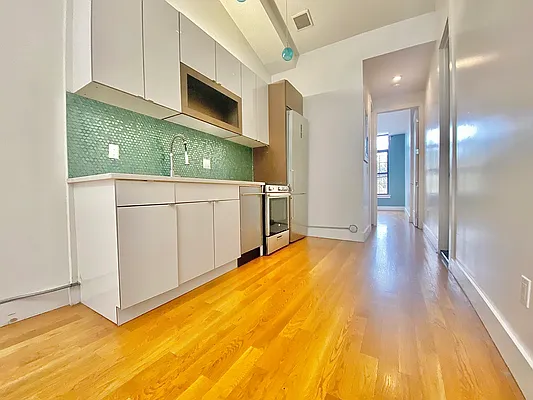 Rented by Doorway NYC, LLC | media 4