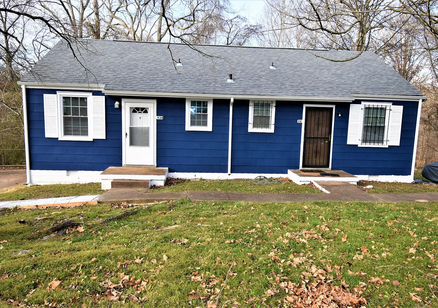 Woody Hills Dr - 936 / 938 — Photo 1