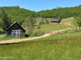933 Frog Level Rd, Harrogate, TN 37752