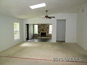 3rd image of 1000 Great Oaks Dr