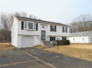 105 Northfield Rd, Wallingford, CT 06492