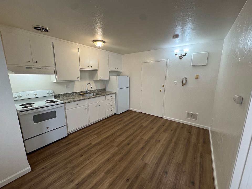 1st image of 247 19th Ave APT 2