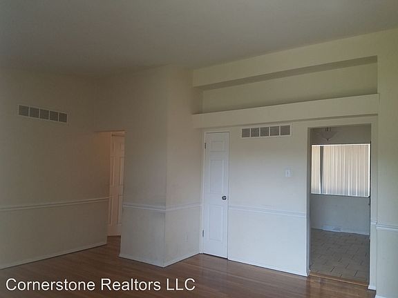 4th image of 9105 Olive Blvd #B
