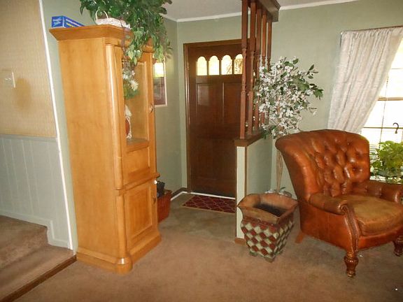 5th image of 113 Colonial Dr