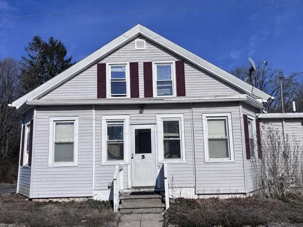 5 Crosby St, Webster, MA 01570