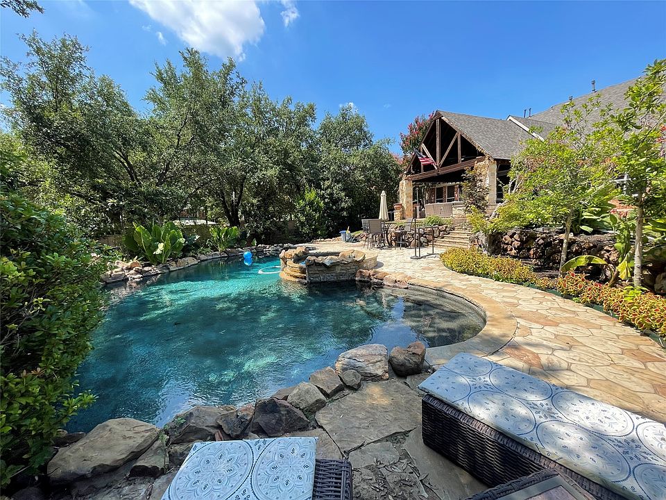 1st image of 1729 Watersedge Dr