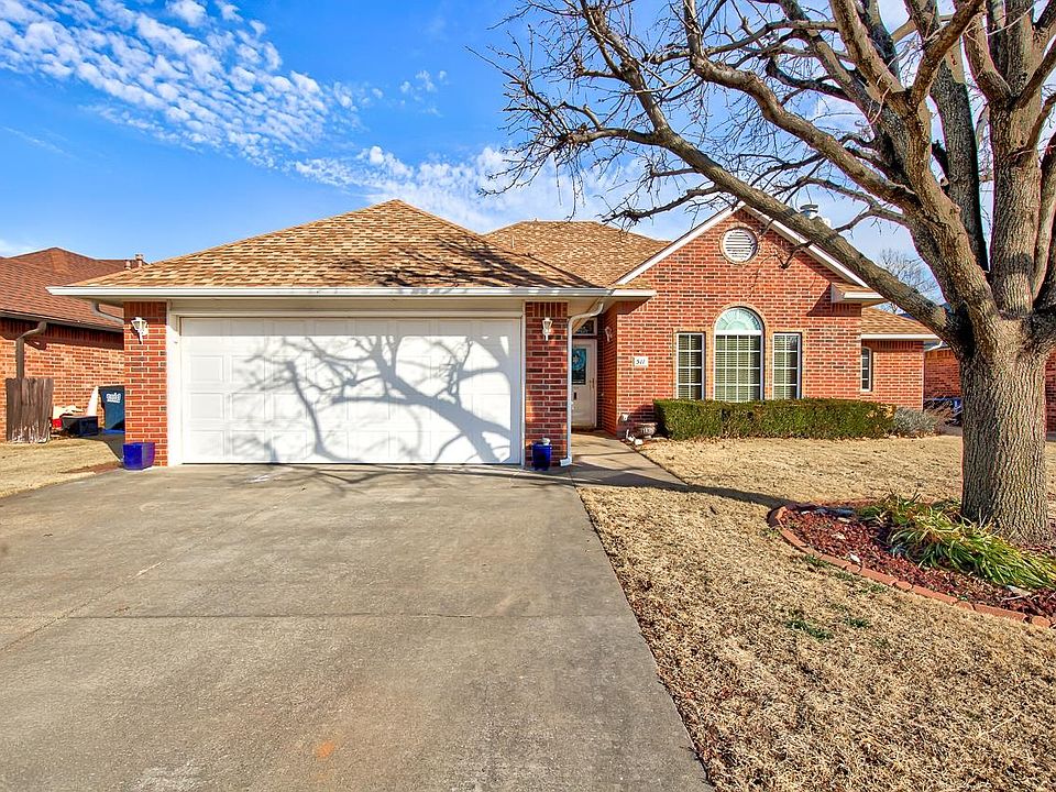 1st image of 511 Oakdale Dr
