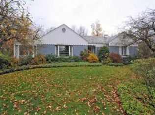 3 Old Farm Rd, Carnegie, PA 15106