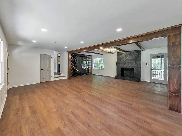 1920 Mozelle Dr — Photo 14